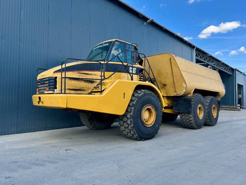 Cat 740 Water Truck - Máquina de construção: foto 1 Cat 740 Water Truck - Máquina de construção: foto 1