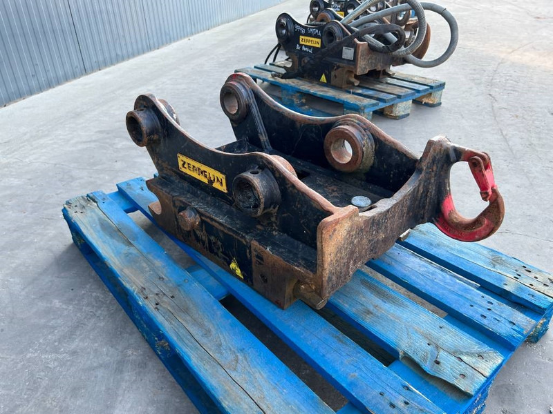 OilQuick OQ65 - 311F / 313F / 315F - Acoplamento rápido de Máquina de construção: foto 3 OilQuick OQ65 - 311F / 313F / 315F - Acoplamento rápido de Máquina de construção: foto 3