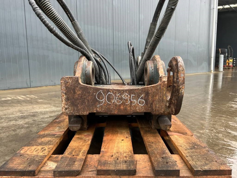 OilQuick OQ70/55 - 323D - Acoplamento rápido de Máquina de construção: foto 2 OilQuick OQ70/55 - 323D - Acoplamento rápido de Máquina de construção: foto 2