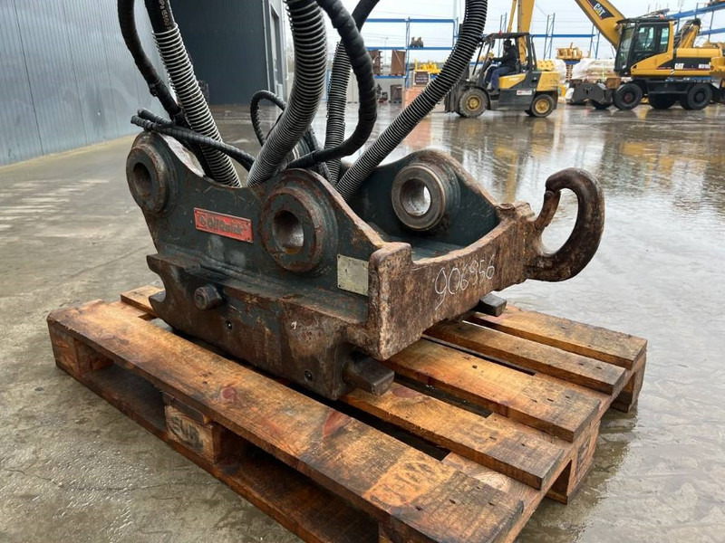 OilQuick OQ70/55 - 323D - Acoplamento rápido de Máquina de construção: foto 3 OilQuick OQ70/55 - 323D - Acoplamento rápido de Máquina de construção: foto 3