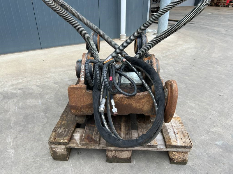 OilQuick OQ70/55 - Acoplamento rápido de Máquina de construção: foto 2 OilQuick OQ70/55 - Acoplamento rápido de Máquina de construção: foto 2