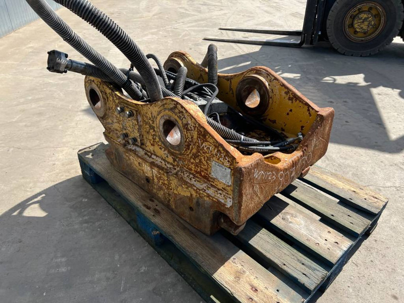 OilQuick OQ80 - 330F / 329E - Acoplamento rápido de Máquina de construção: foto 3 OilQuick OQ80 - 330F / 329E - Acoplamento rápido de Máquina de construção: foto 3