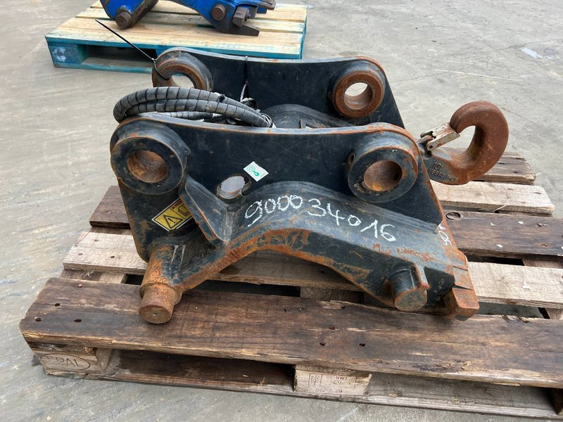 Verachtert CW20 - 312 / 311F / 313F / 315F - Acoplamento rápido de Máquina de construção: foto 4 Verachtert CW20 - 312 / 311F / 313F / 315F - Acoplamento rápido de Máquina de construção: foto 4