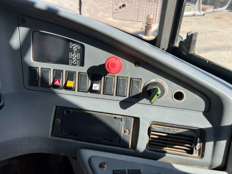 Locação de Volvo A30E Volvo A30E: foto 20