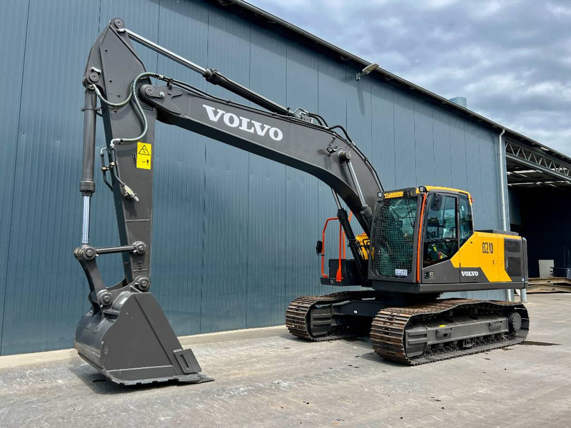 Volvo EC210 - Escavadora de rastos: foto 1 Volvo EC210 - Escavadora de rastos: foto 1