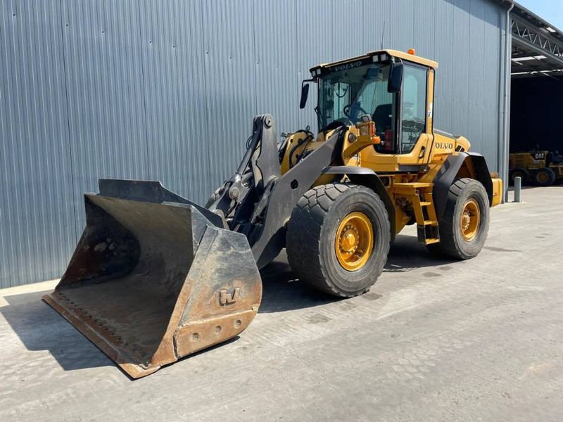 Volvo L90F - 3rd valve - Carregadeira de rodas: foto 1 Volvo L90F - 3rd valve - Carregadeira de rodas: foto 1