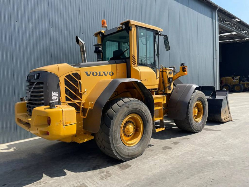 Volvo L90F - 3rd valve - Carregadeira de rodas: foto 4 Volvo L90F - 3rd valve - Carregadeira de rodas: foto 4