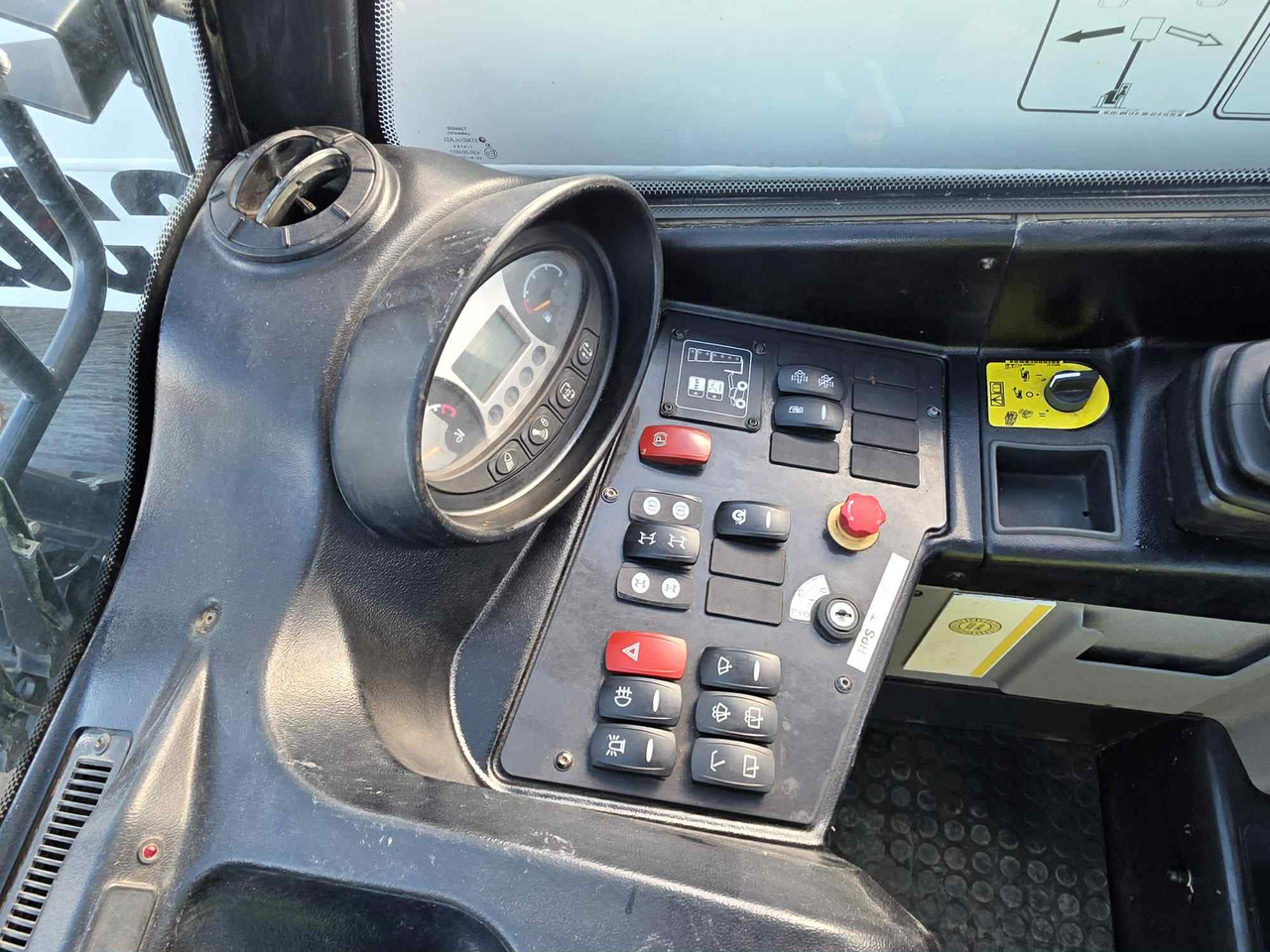 BOBCAT T 35.130SLT - Empilhador telescópico: foto 3 BOBCAT T 35.130SLT - Empilhador telescópico: foto 3