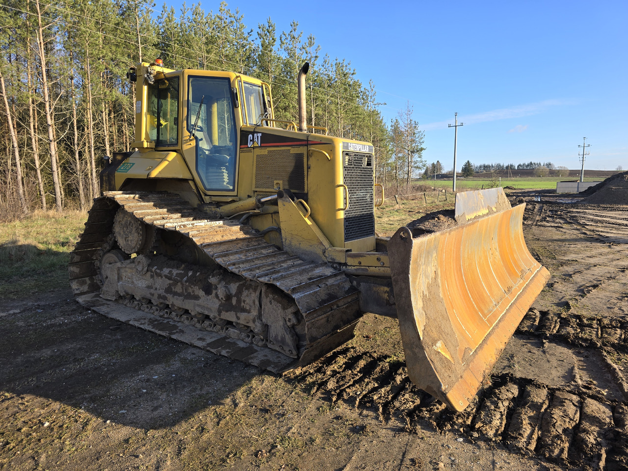 CATERPILLAR D6N XL, LGP - Buldôzer: foto 1 CATERPILLAR D6N XL, LGP - Buldôzer: foto 1