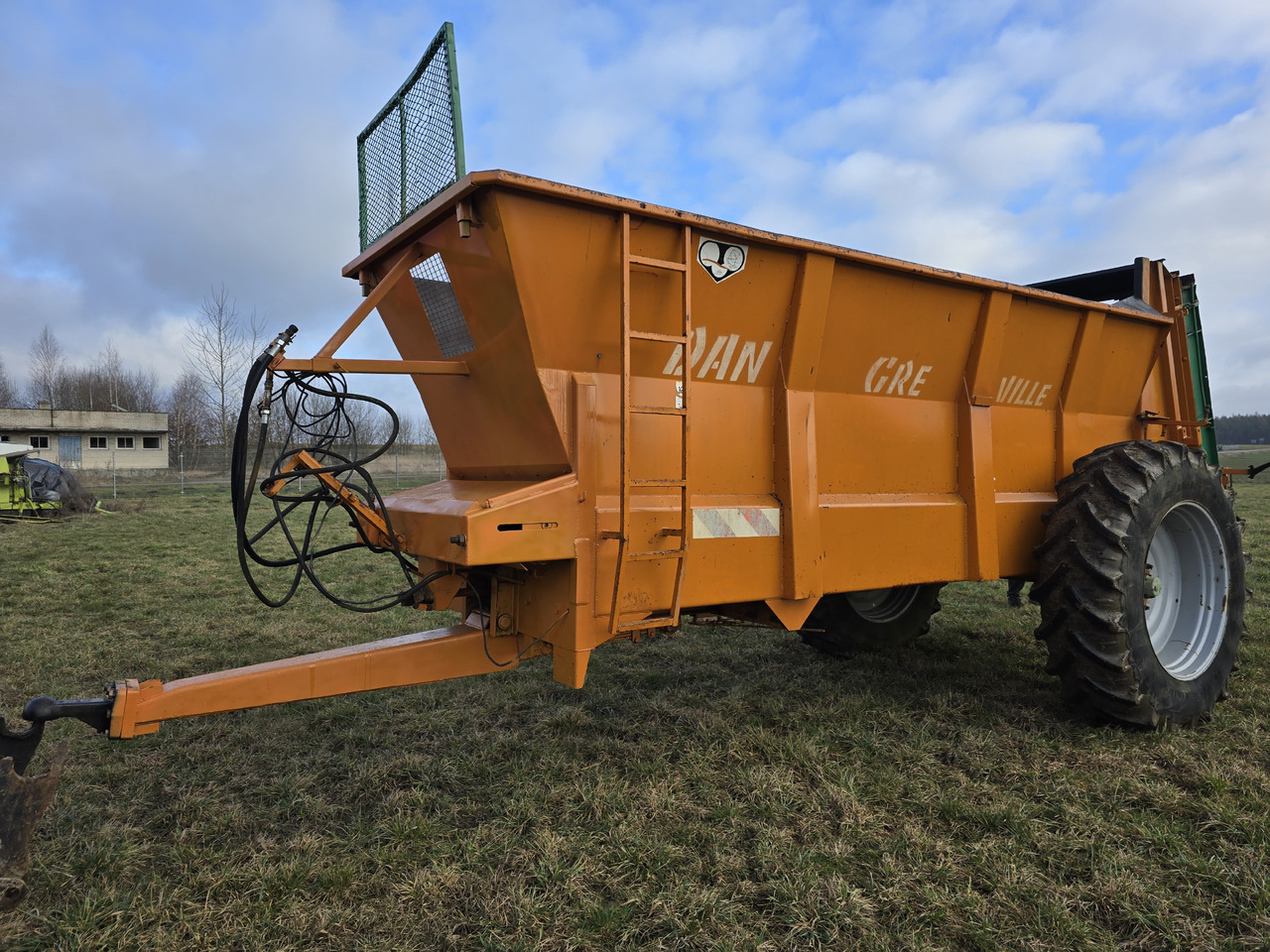 DANGREVILLE 14 - Espalhador de estrume: foto 1 DANGREVILLE 14 - Espalhador de estrume: foto 1