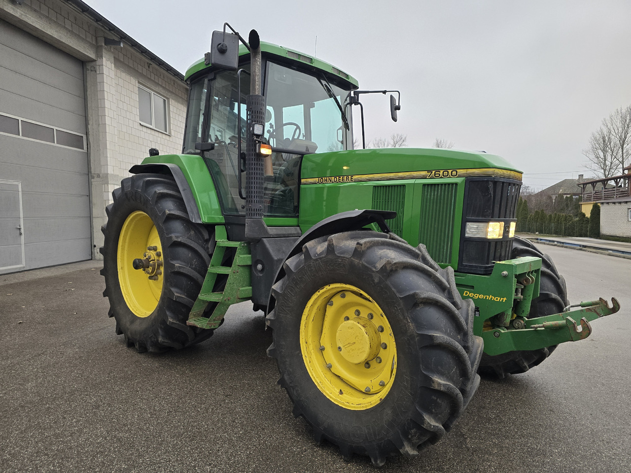 JOHN DEERE 7600 - Trator: foto 1 JOHN DEERE 7600 - Trator: foto 1