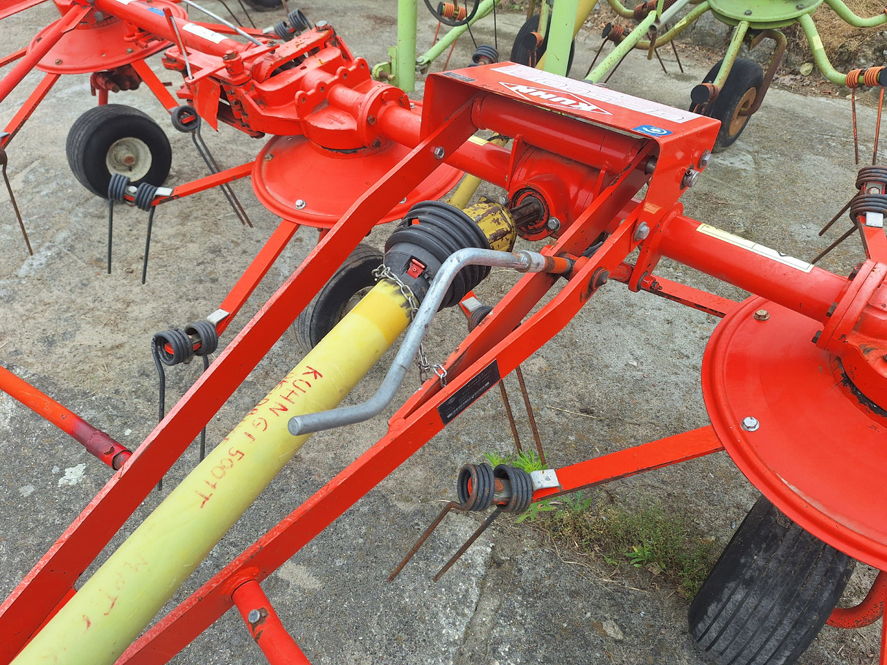 KUHN 5001T - Ancinho enleirador: foto 5 KUHN 5001T - Ancinho enleirador: foto 5