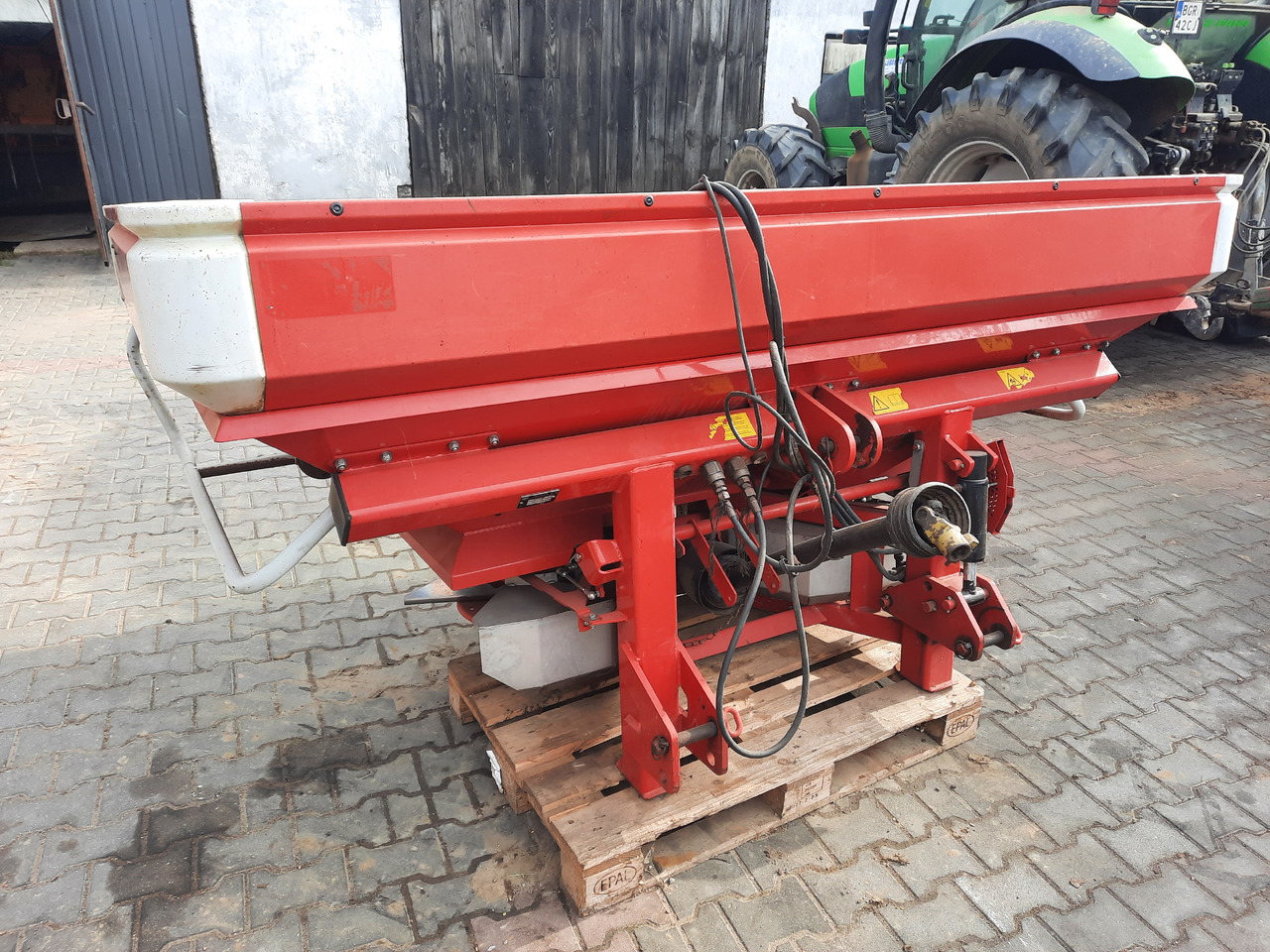 LELY CENTERLINER SX 2000 L - Distribuidor de fertilizantes: foto 1 LELY CENTERLINER SX 2000 L - Distribuidor de fertilizantes: foto 1