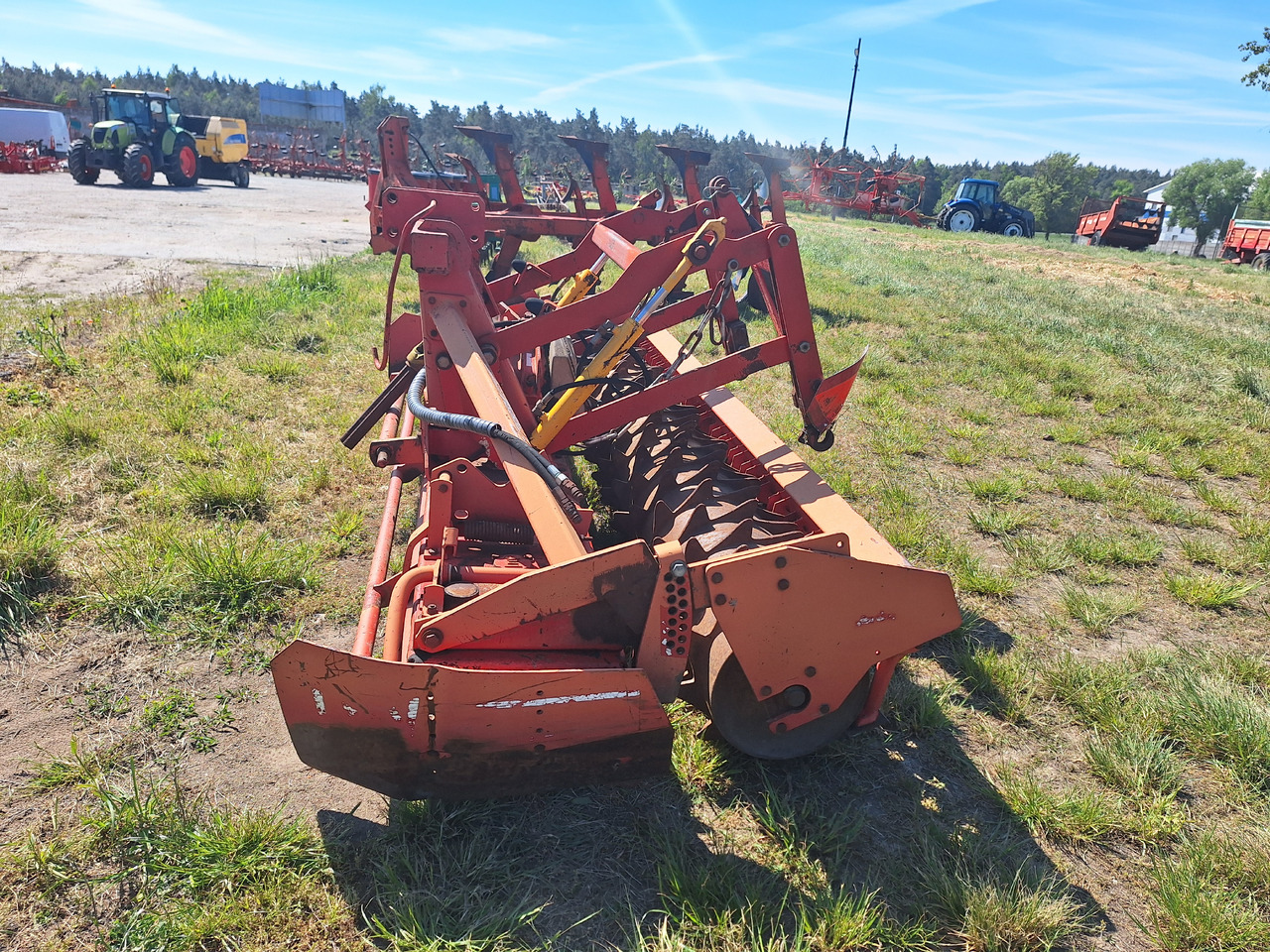 LELY FRANCE AH523 - Grade: foto 3 LELY FRANCE AH523 - Grade: foto 3