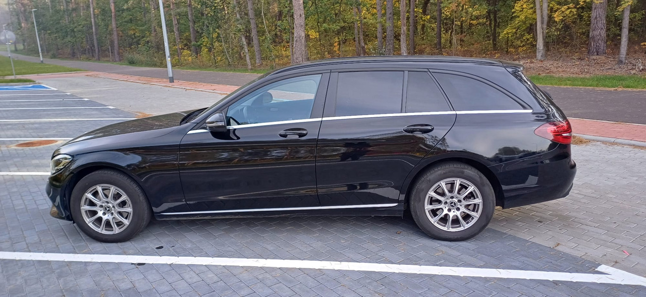 MERCEDES-BENZ C 200 D (W205) - Automóvel: foto 4 MERCEDES-BENZ C 200 D (W205) - Automóvel: foto 4