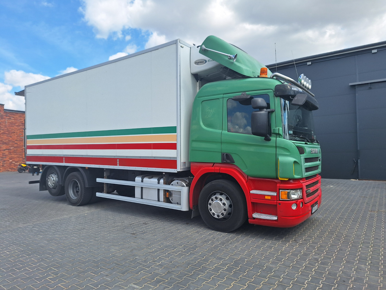 Scania P380 - Caminhão frigorífico: foto 1 Scania P380 - Caminhão frigorífico: foto 1