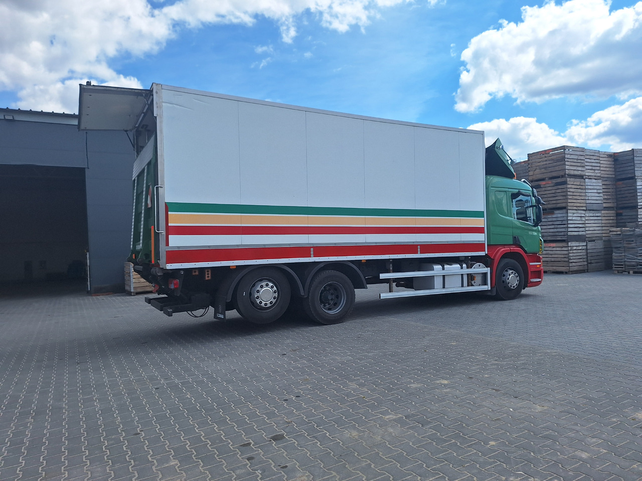 Scania P380 - Caminhão frigorífico: foto 2 Scania P380 - Caminhão frigorífico: foto 2