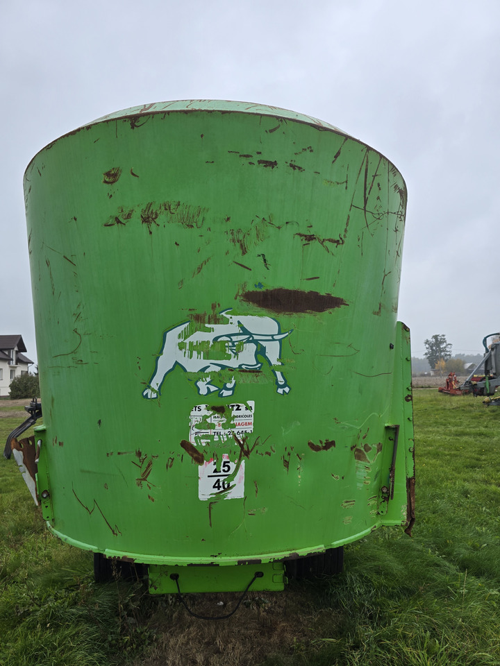 TATOMA MV-20-DUP - Picadora de forragem automotriz: foto 5 TATOMA MV-20-DUP - Picadora de forragem automotriz: foto 5