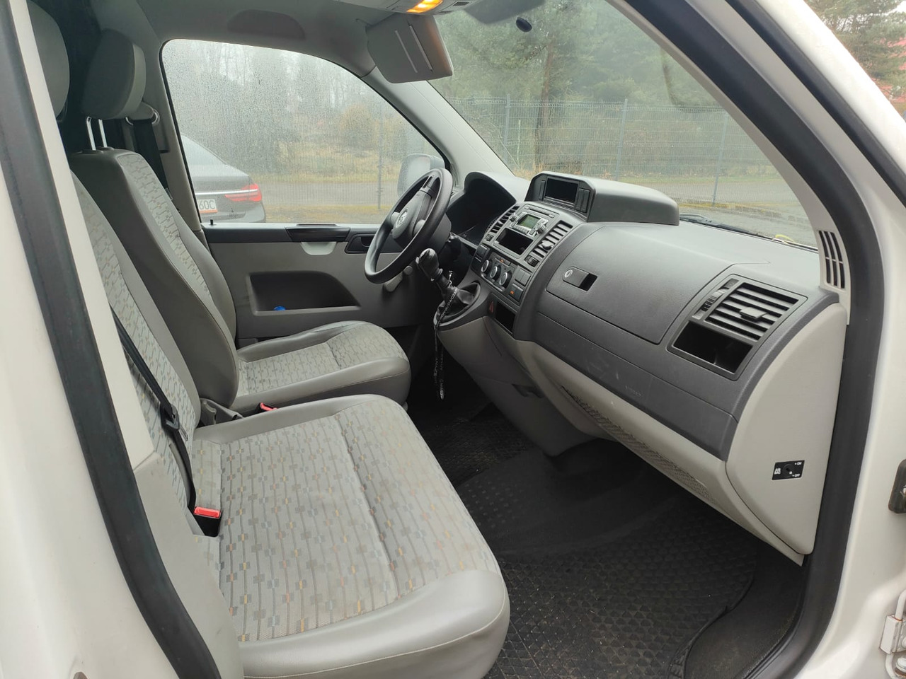 Volkswagen Transporter T 5.1 - Automóvel: foto 4 Volkswagen Transporter T 5.1 - Automóvel: foto 4