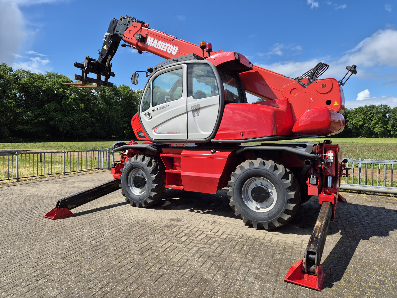 Manitou MRT 2150 plus privilege - Empilhador telescópico: foto 5 Manitou MRT 2150 plus privilege - Empilhador telescópico: foto 5