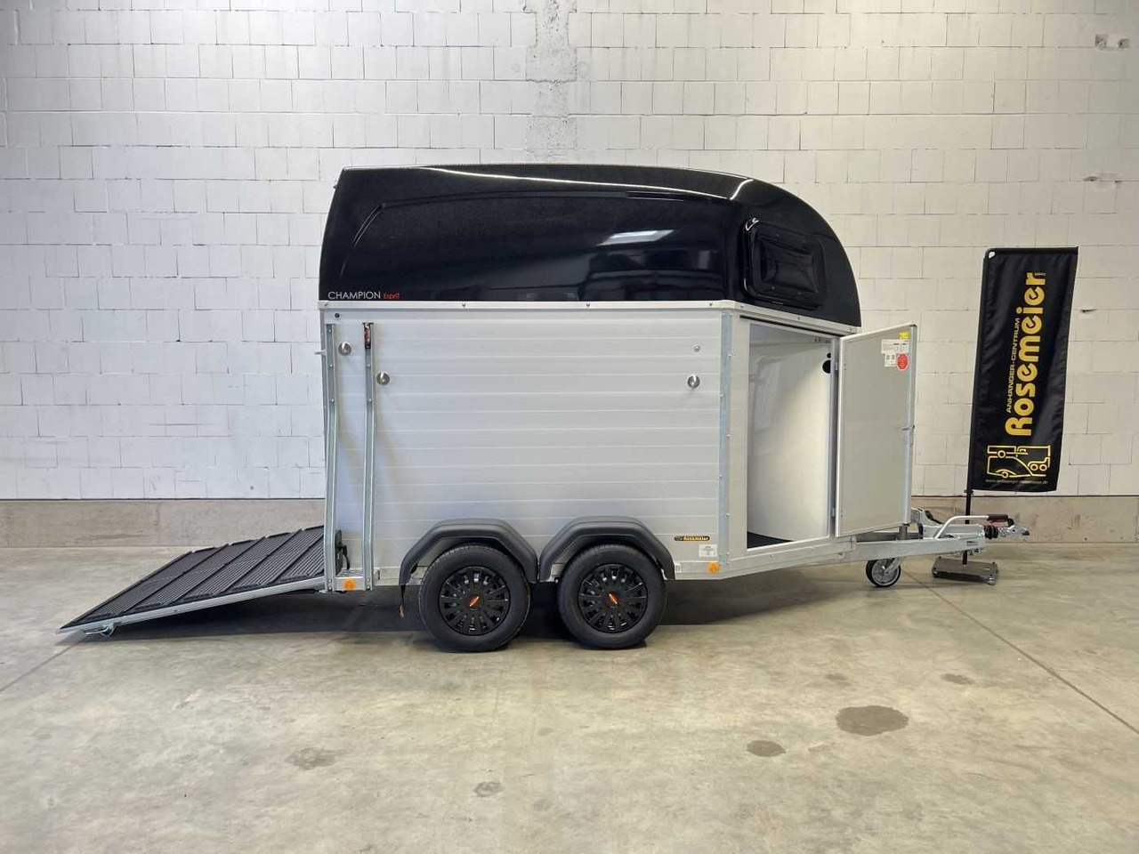 BOECKMANN Champion Esprit P MSS Pferdeanhänger - Reboque para cavalos: foto 1 BOECKMANN Champion Esprit P MSS Pferdeanhänger - Reboque para cavalos: foto 1
