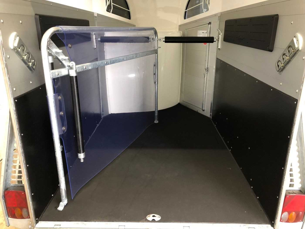 BOECKMANN Champion R Pferdeanhänger - Reboque para cavalos: foto 5 BOECKMANN Champion R Pferdeanhänger - Reboque para cavalos: foto 5