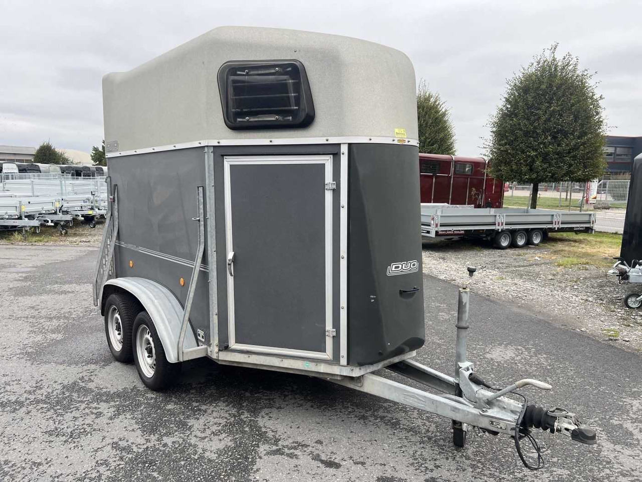 BOECKMANN Duo GP-R Pferdeanhänger - Reboque para cavalos: foto 2 BOECKMANN Duo GP-R Pferdeanhänger - Reboque para cavalos: foto 2