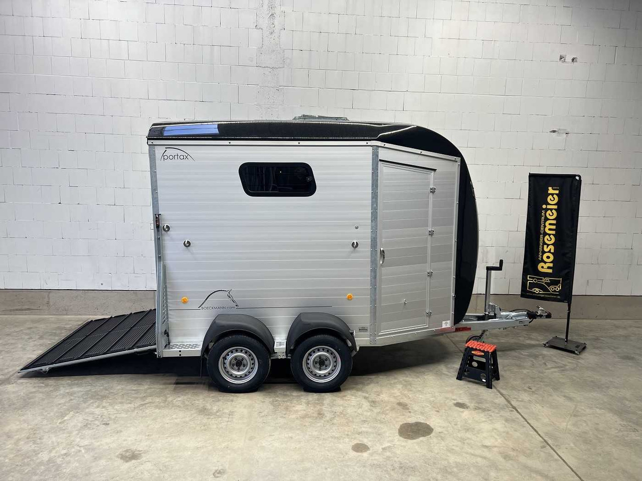 BOECKMANN Portax SKA Pferdeanhänger - Reboque para cavalos: foto 2 BOECKMANN Portax SKA Pferdeanhänger - Reboque para cavalos: foto 2