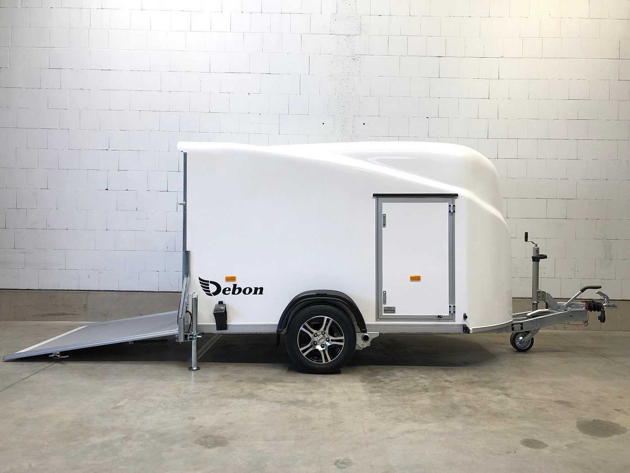 CHEVAL LIBERTE Cargo 1300.02+Tür Alu-Felgen Kofferanhänger - Reboque furgão: foto 1 CHEVAL LIBERTE Cargo 1300.02+Tür Alu-Felgen Kofferanhänger - Reboque furgão: foto 1