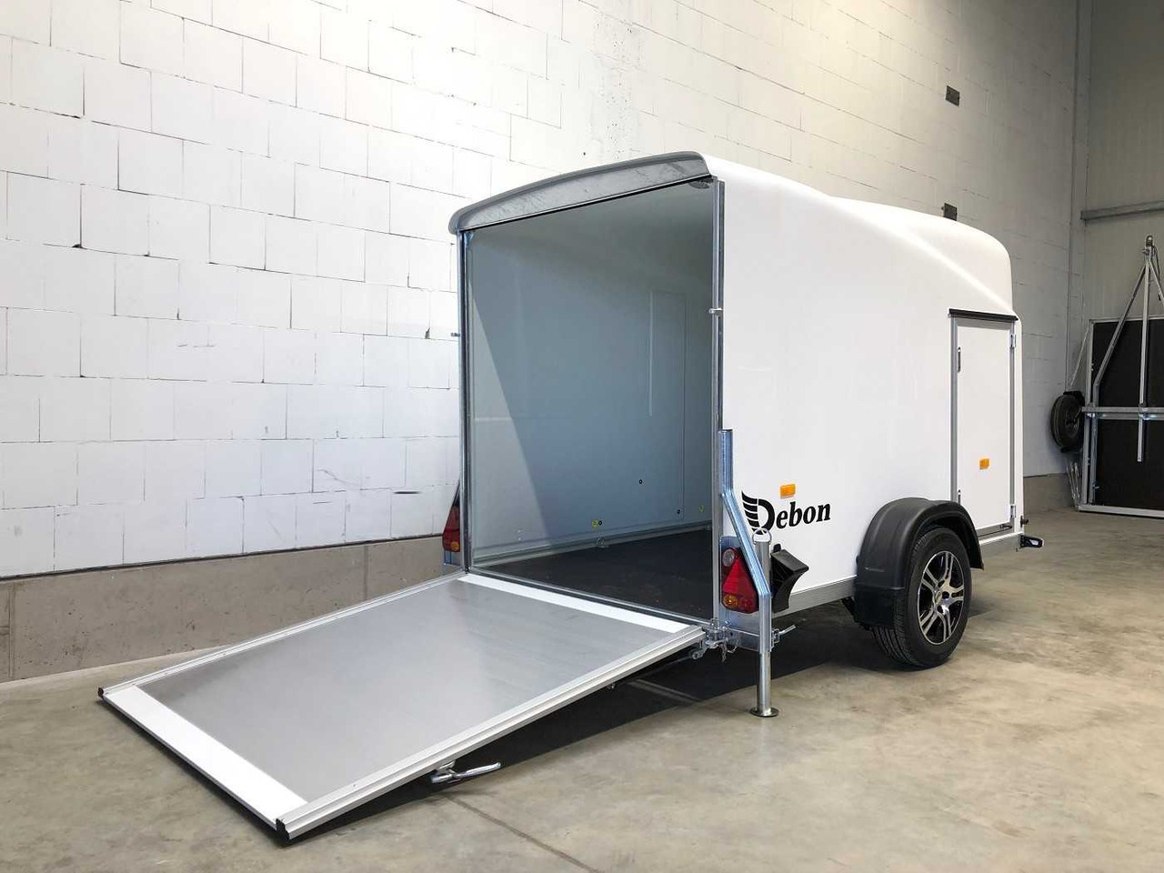 CHEVAL LIBERTE Cargo 1300.02+Tür Alu-Felgen Kofferanhänger - Reboque furgão: foto 4 CHEVAL LIBERTE Cargo 1300.02+Tür Alu-Felgen Kofferanhänger - Reboque furgão: foto 4