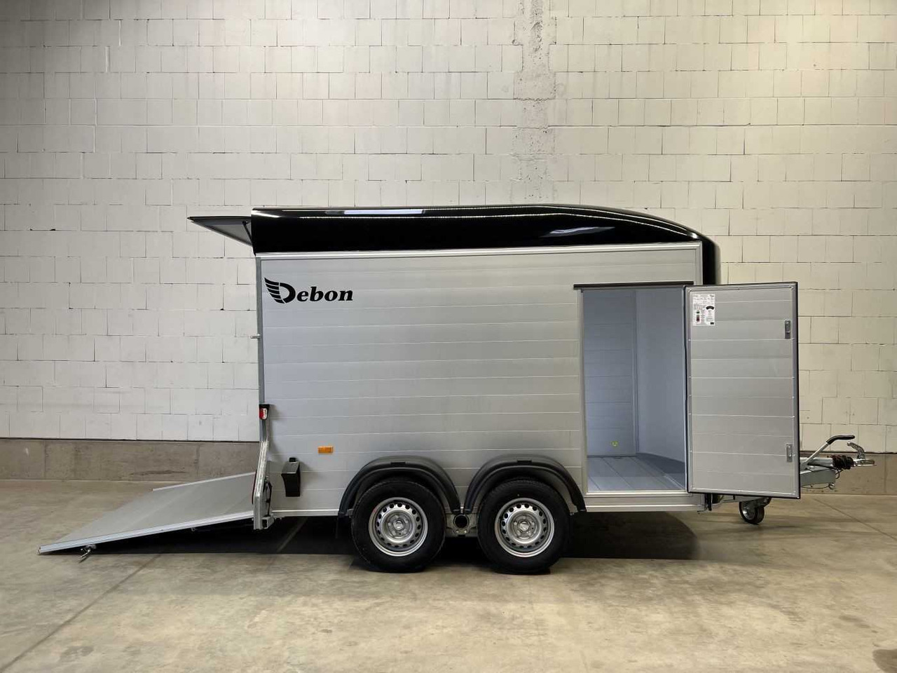 CHEVAL LIBERTE DEBON C500 Roadster Kofferanhänger - Reboque para moto: foto 1 CHEVAL LIBERTE DEBON C500 Roadster Kofferanhänger - Reboque para moto: foto 1