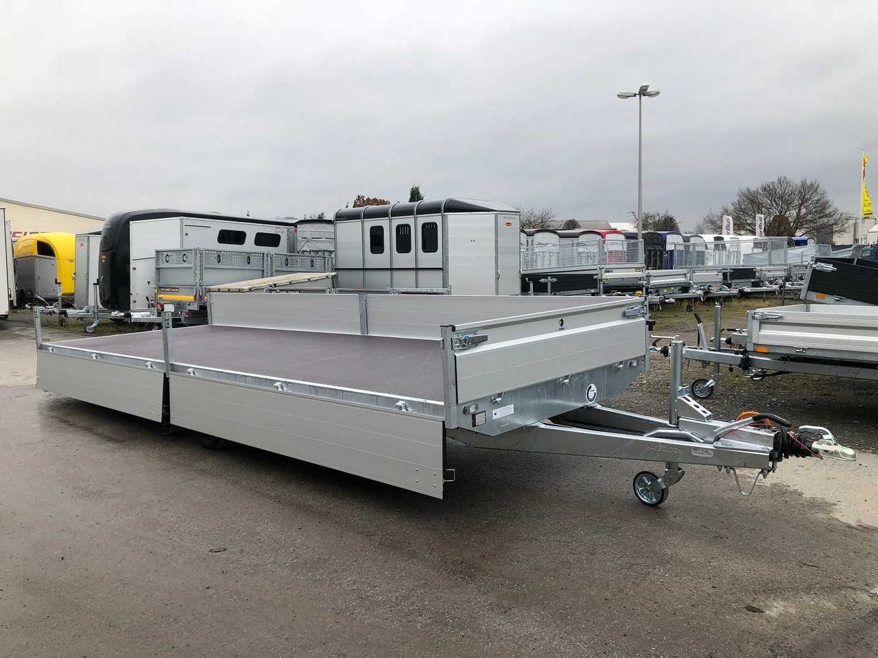 HAPERT Azure H-2 Hochlader - Reboque plataforma/ Caixa aberta: foto 2 HAPERT Azure H-2 Hochlader - Reboque plataforma/ Caixa aberta: foto 2