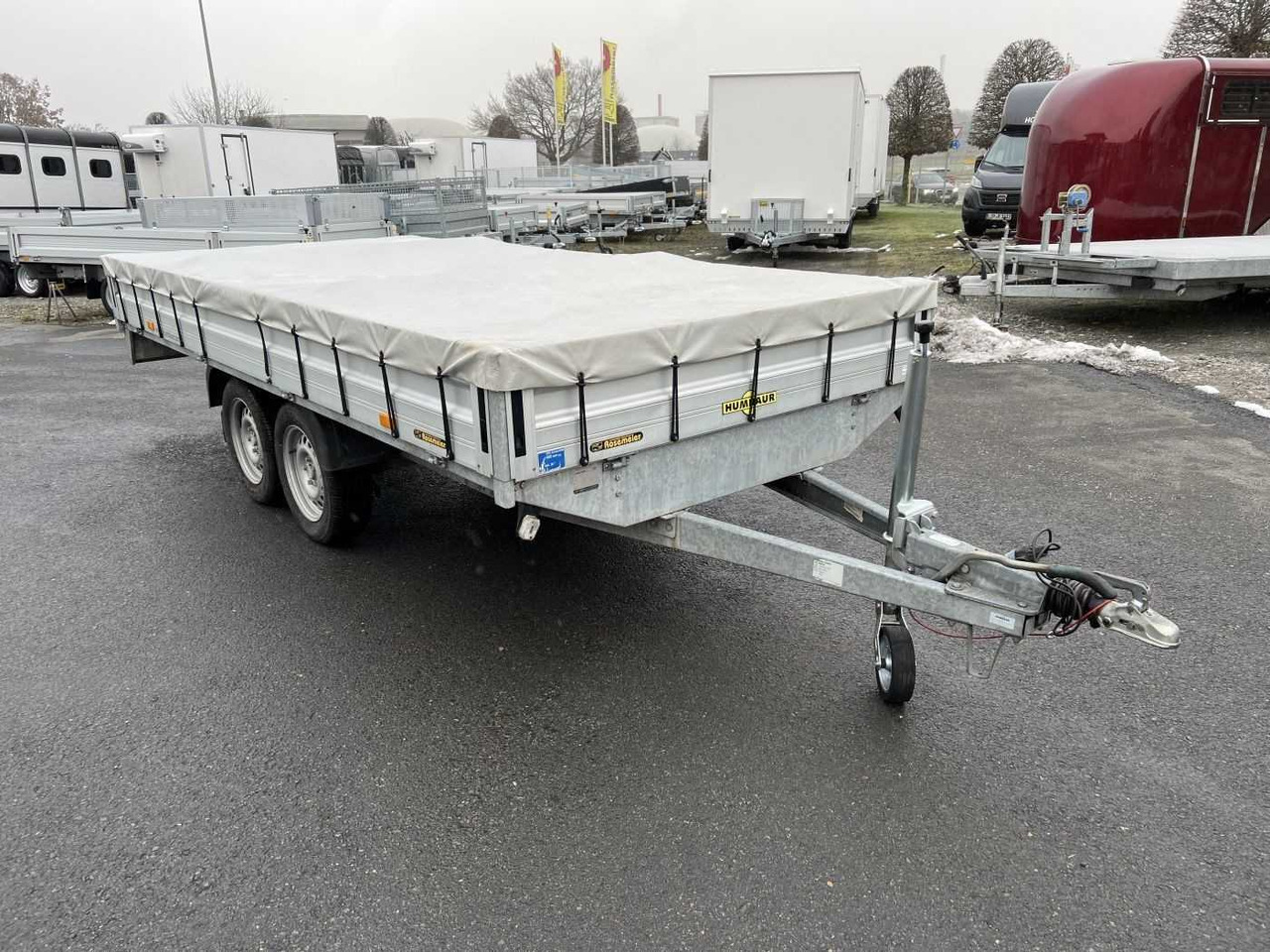 HUMBAUR HT 254118 Hochlader - Reboque plataforma/ Caixa aberta: foto 1 HUMBAUR HT 254118 Hochlader - Reboque plataforma/ Caixa aberta: foto 1
