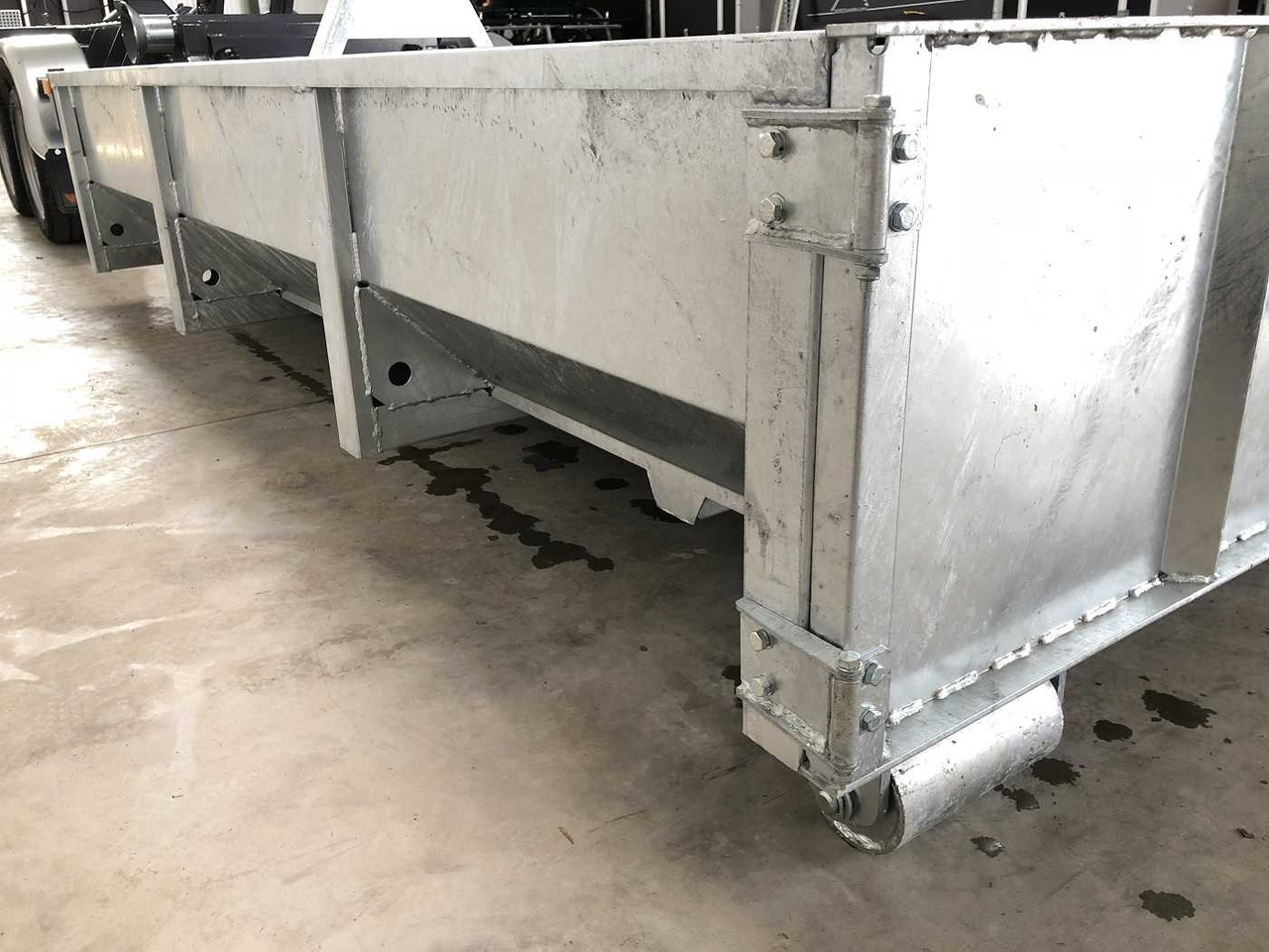 Reboque ampliroll/ Multibenne nuevo VEZEKO Konos 35 Mulde 400 Muldenkipper: foto 15