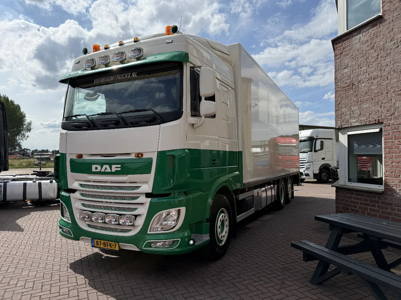 DAF XF 460 6x2 S[PACECAB "SWARTJES" OPBOUW 3000KG LAADKLEP EURO6 TOPSTAAT - Caminhão furgão: foto 2 DAF XF 460 6x2 S[PACECAB "SWARTJES" OPBOUW 3000KG LAADKLEP EURO6 TOPSTAAT - Caminhão furgão: foto 2