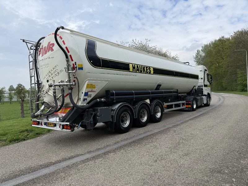 Kässbohrer SSK-60 Kipp-Silo 60.000liter TOP ZUSTAND HOLLAND TRAILER!!!!!!!!! - Semirreboque tanque: foto 2 Kässbohrer SSK-60 Kipp-Silo 60.000liter TOP ZUSTAND HOLLAND TRAILER!!!!!!!!! - Semirreboque tanque: foto 2