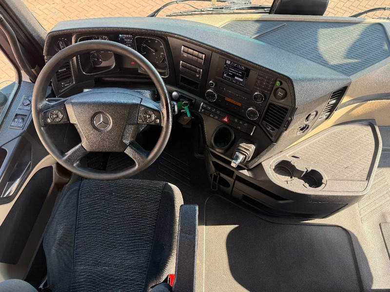 Mercedes-Benz Actros Actros 2542LL 6X2 BDF / ACC / AHK/ TUV 8-2026 / NL TRUCK - Caminhão transportador de contêineres/ Caixa móvel: foto 5 Mercedes-Benz Actros Actros 2542LL 6X2 BDF / ACC / AHK/ TUV 8-2026 / NL TRUCK - Caminhão transportador de contêineres/ Caixa móvel: foto 5
