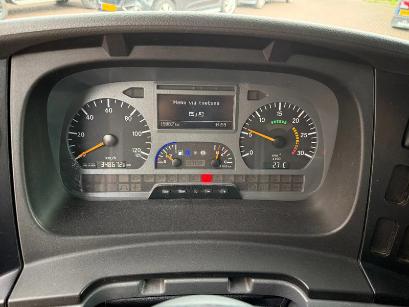 Mercedes-Benz Atego 1018 Atego 1018 4X2 Schaltgetriebe / PTO / 348tkm / Blattfederung / Top Zustand - Caminhão chassi: foto 5 Mercedes-Benz Atego 1018 Atego 1018 4X2 Schaltgetriebe / PTO / 348tkm / Blattfederung / Top Zustand - Caminhão chassi: foto 5