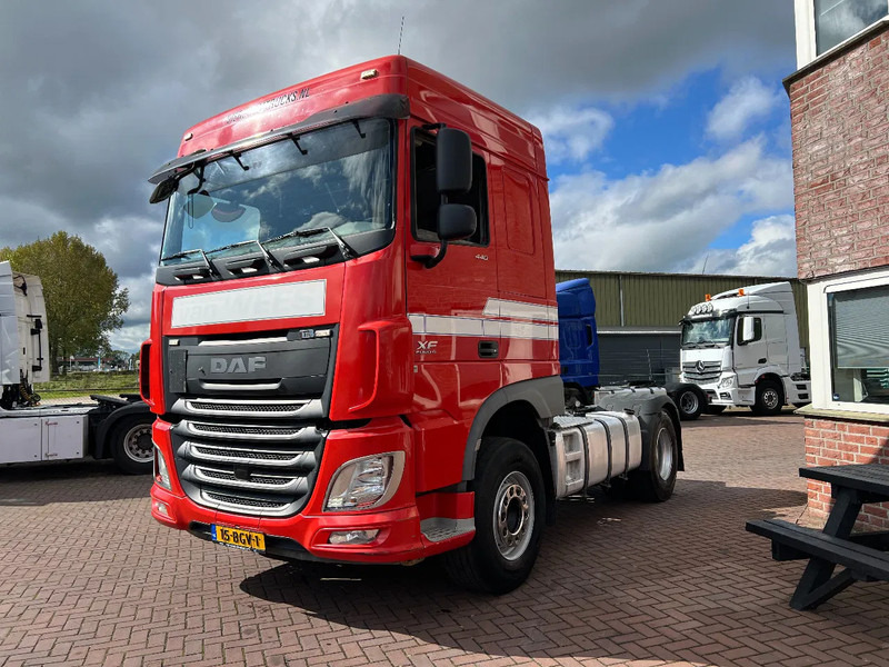 DAF XF 440 xf440 4X2 HYDRAULICS EURO6 HOLLAND TRUCK TOPCONITION!!! - Tractor: foto 2 DAF XF 440 xf440 4X2 HYDRAULICS EURO6 HOLLAND TRUCK TOPCONITION!!! - Tractor: foto 2