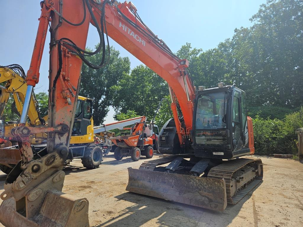 HITACHI ZX 135 US - Escavadora de rastos: foto 3 HITACHI ZX 135 US - Escavadora de rastos: foto 3