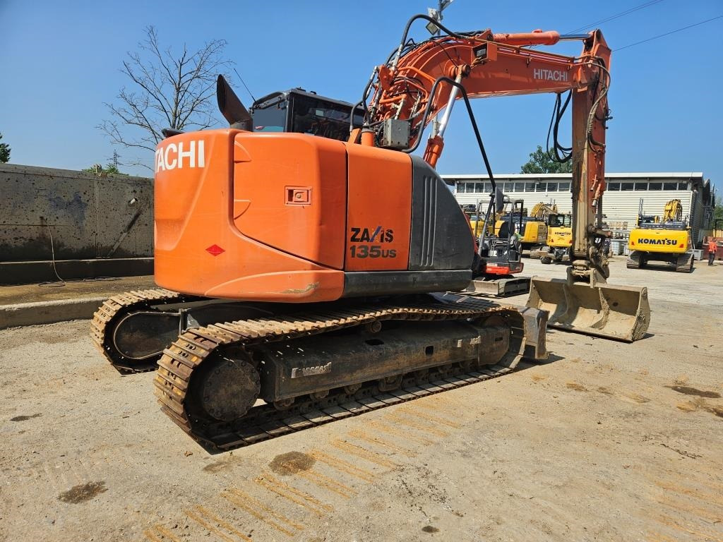 HITACHI ZX 135 US - Escavadora de rastos: foto 5 HITACHI ZX 135 US - Escavadora de rastos: foto 5