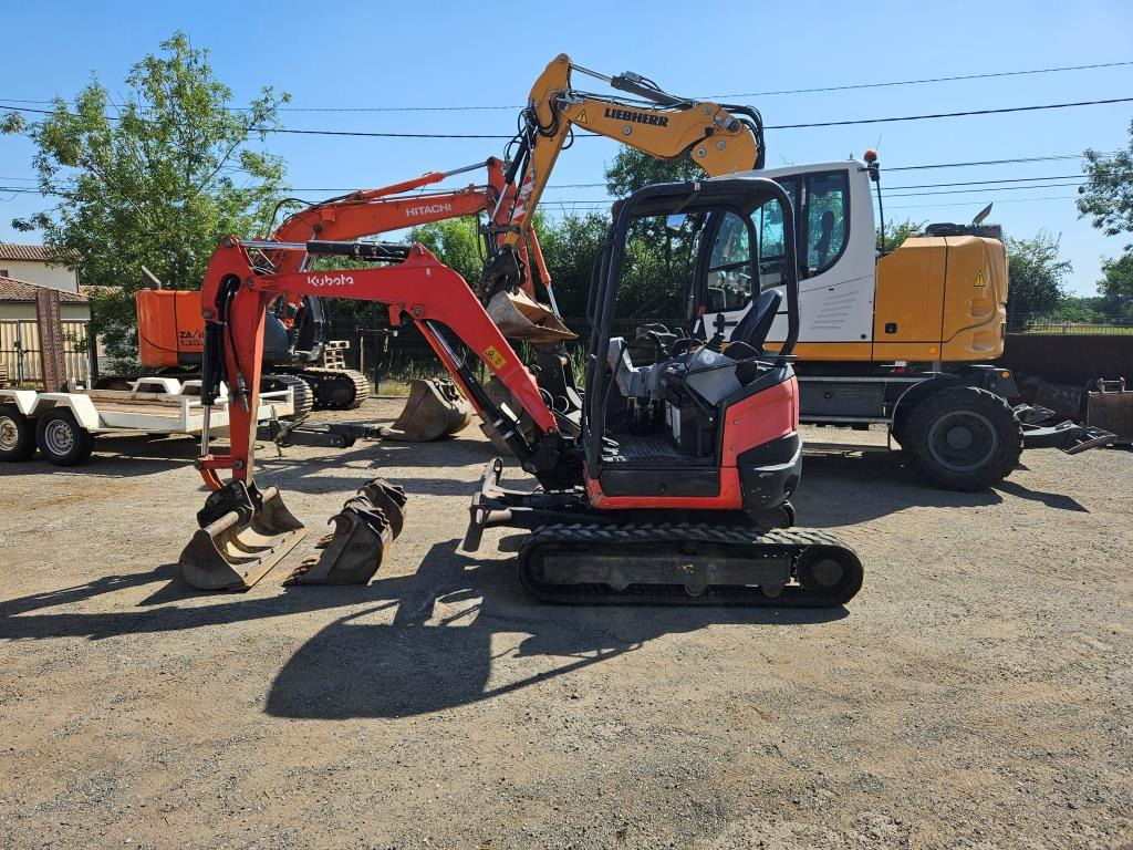 KUBOTA U 27-4 - Mini escavadeira: foto 1 KUBOTA U 27-4 - Mini escavadeira: foto 1