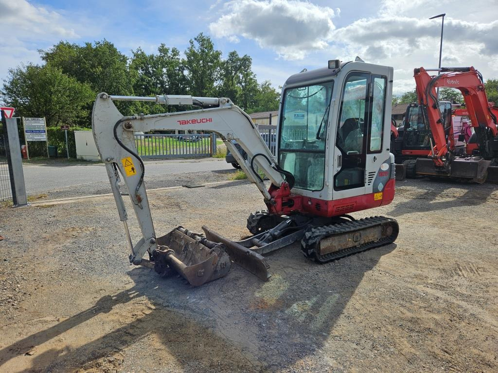 TAKEUCHI TB 219 - Mini escavadeira: foto 1 TAKEUCHI TB 219 - Mini escavadeira: foto 1