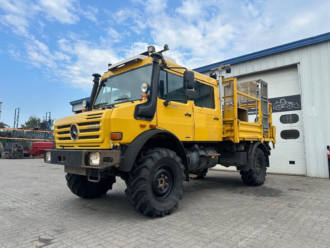 Trator Mercedes-Benz U 4000: foto 1