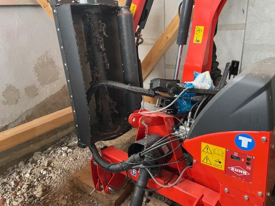 Böschungs-Auslegemäher Kuhn AGRI-LONGER GII - Limpa bermas: foto 3 Böschungs-Auslegemäher Kuhn AGRI-LONGER GII - Limpa bermas: foto 3