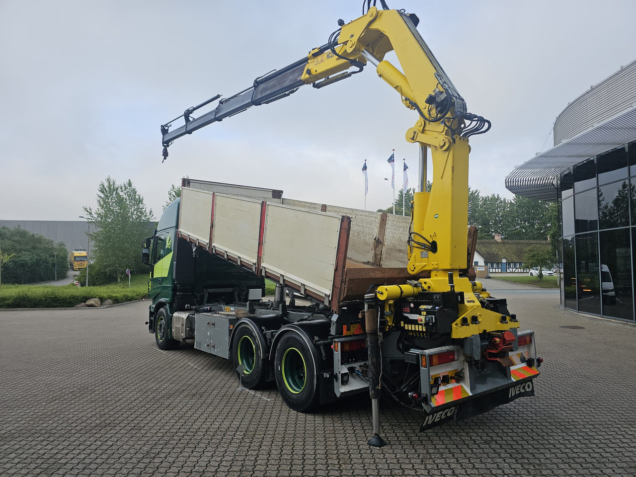 Iveco Stralis 560 6x4 - Caminhão transportador de contêineres/ Caixa móvel, Caminhão grua: foto 3 Iveco Stralis 560 6x4 - Caminhão transportador de contêineres/ Caixa móvel, Caminhão grua: foto 3