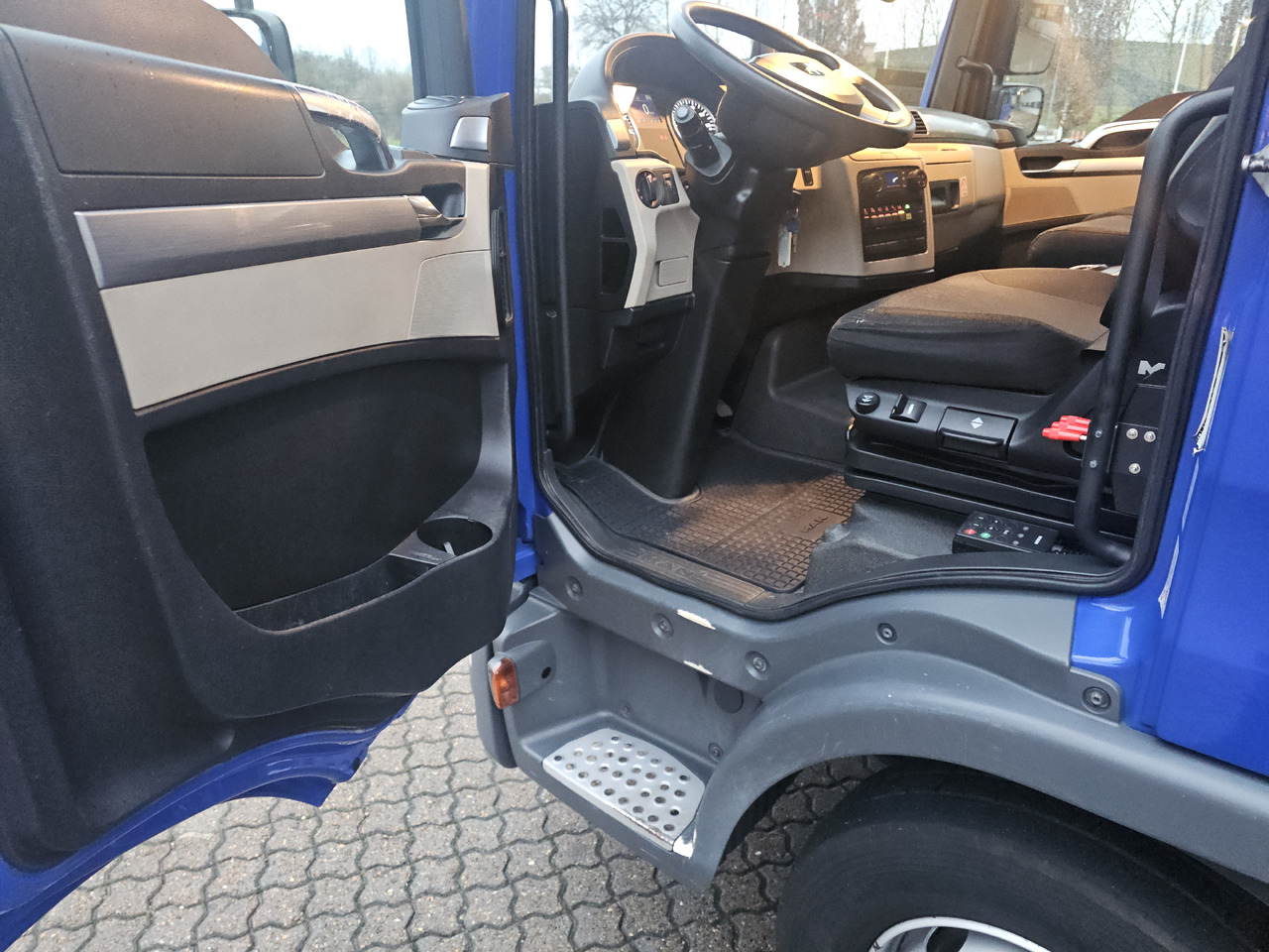 MAN TGL 12.190 BL - Caminhão polibenne: foto 5 MAN TGL 12.190 BL - Caminhão polibenne: foto 5