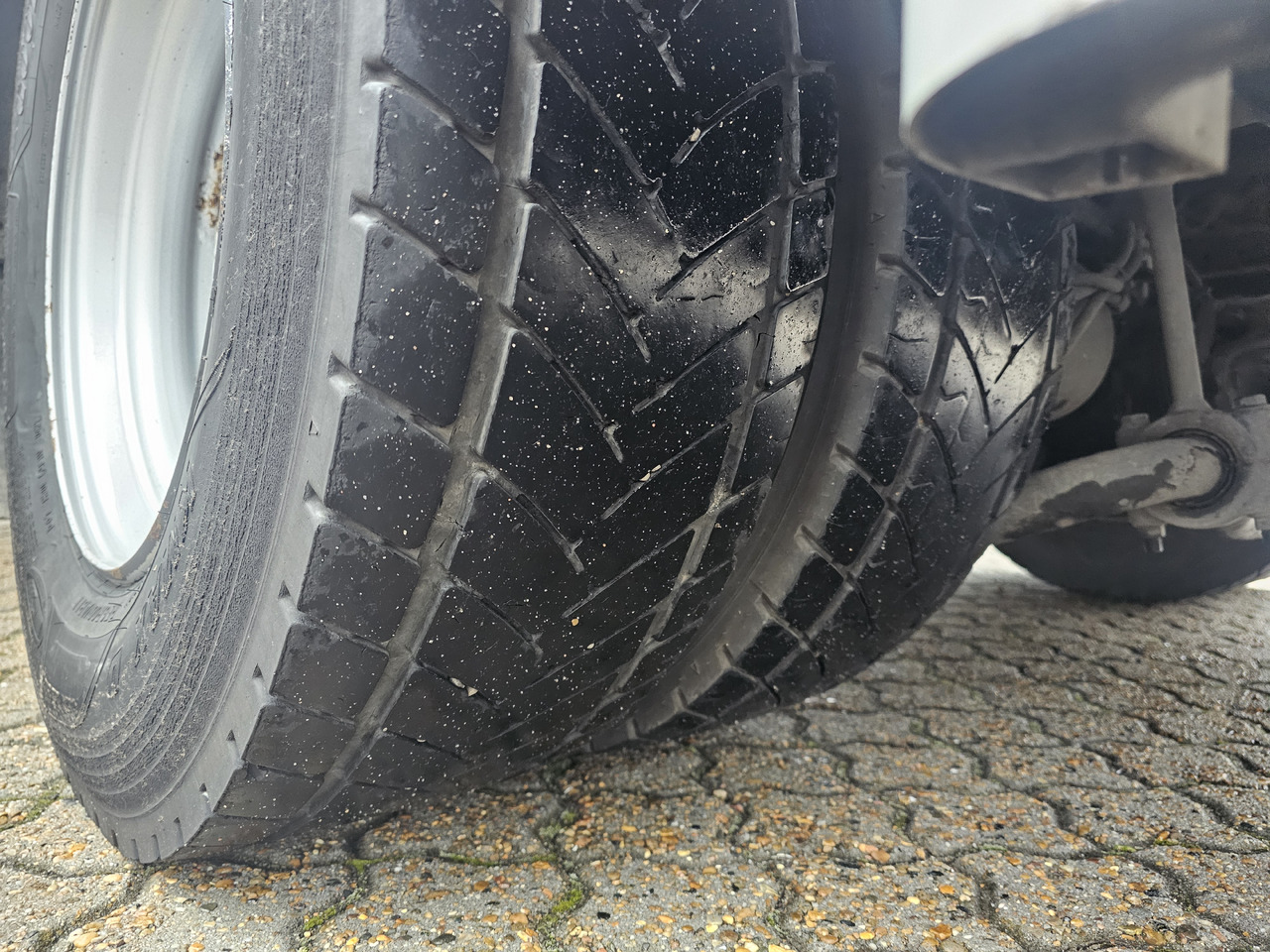 Caminhão com lona MAN TGL 12.250: foto 22