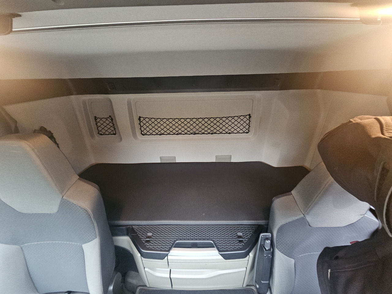 Caminhão com lona MAN TGL 12.250: foto 10