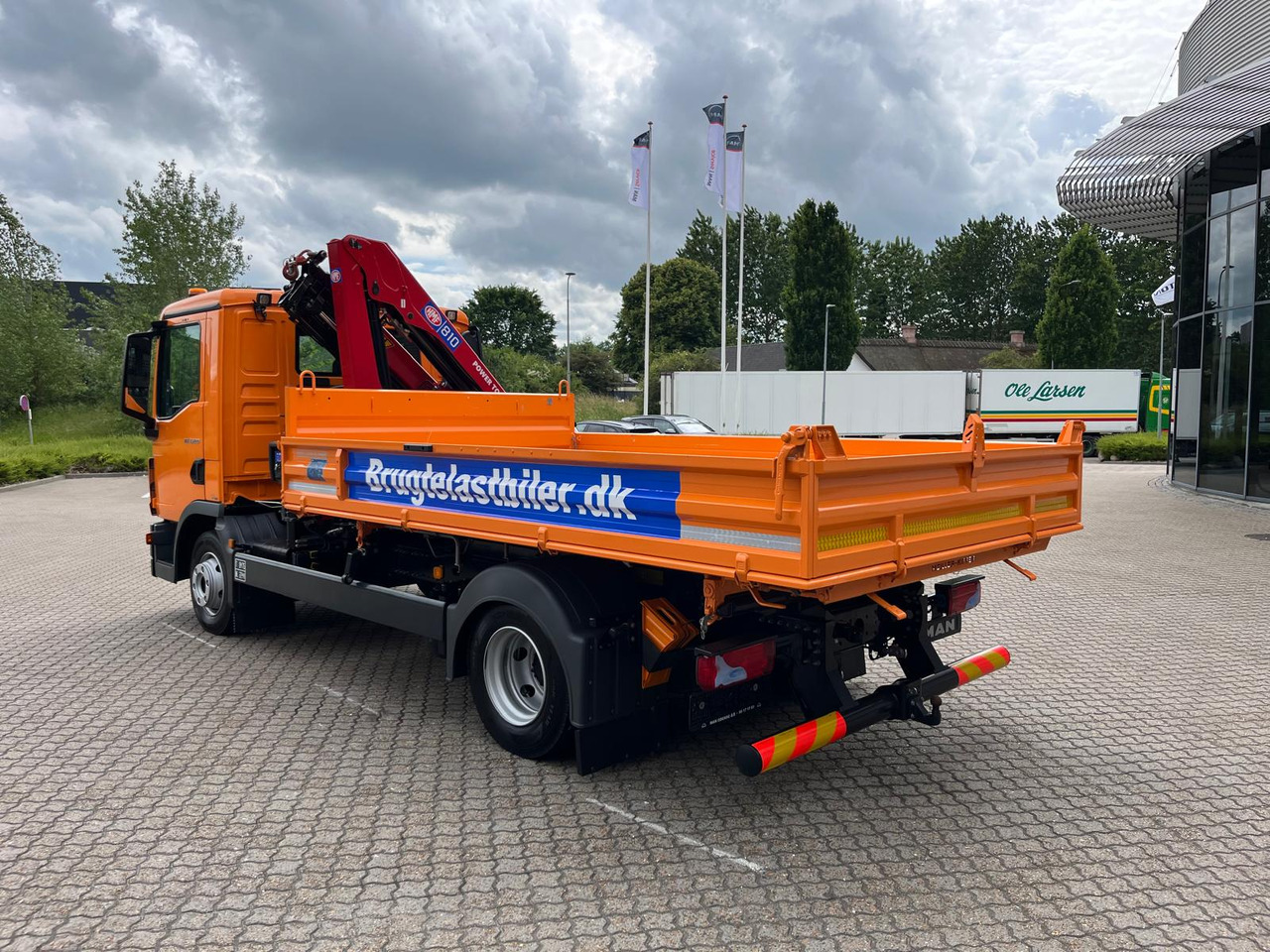 MAN TGL 8.220 - Caminhão basculante, Caminhão grua: foto 2 MAN TGL 8.220 - Caminhão basculante, Caminhão grua: foto 2